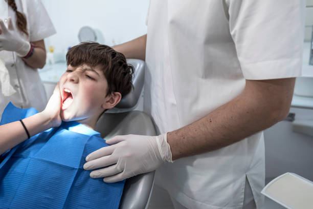 Best Dentist for Tooth Abscess  in Fowlerville, MI